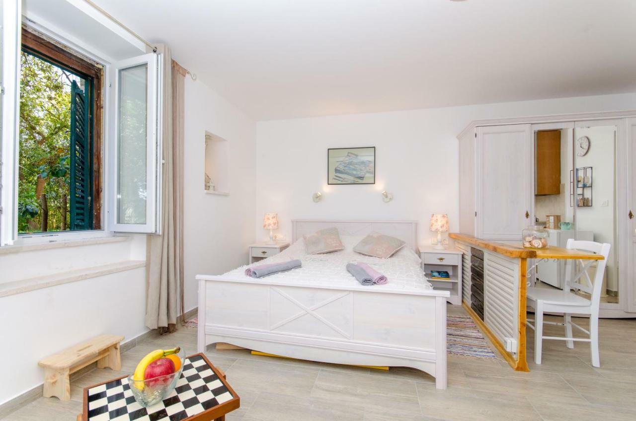 Apartment Hello Love Split Bagian luar foto